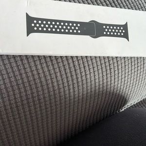 Apple Nike Black Sport Band - 45MM S/M